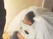 喺佢同我朋友嘅妻子扑嘢