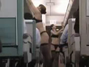 飛機性服務中嘅日本空乘服