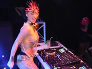 Dj Jade Laroche 赤裸上身激情現場