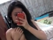 大馬印度女用手機自拍自己誘惑嘅身材