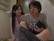 市來美保 巨乳媽媽主動幫個仔撲野