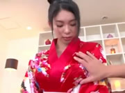 日本和服奶媽 3P 口爆 興奮到母乳噴射 上馬麻裡子(瀧川花音)