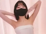 極品窈窕身材網紅 牛仔短褲除衫秀同手淫