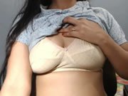 印度女仔喺直播中挑逗