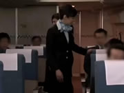 日本制服空姐提供獨特嘅服務