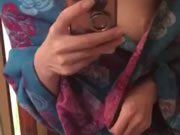 條女自拍佢個淫閪同奶閪
