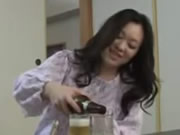 媽咪飲酒後擦槍走火